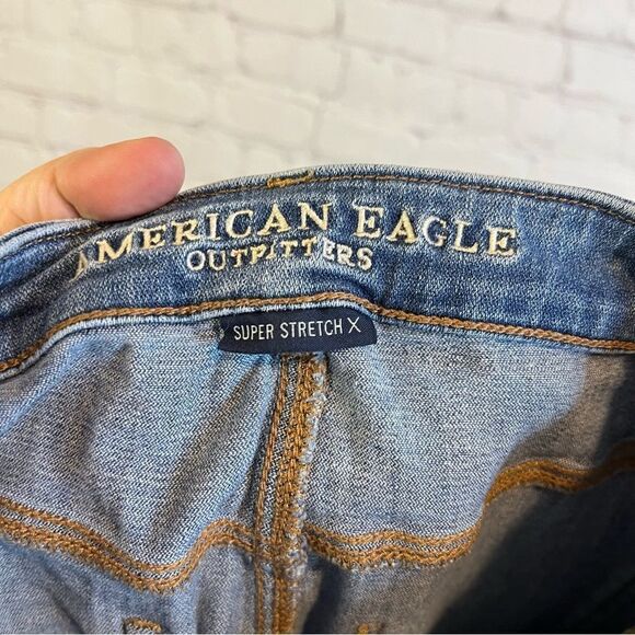 AEO Highest Rise Jeggings Distressed size 6 - Picture 8 of 8